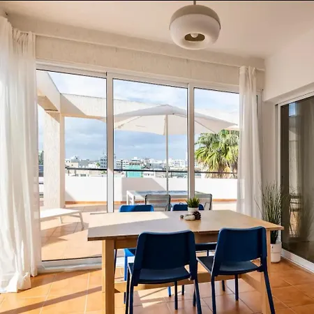 Апартаменти Floor Center *