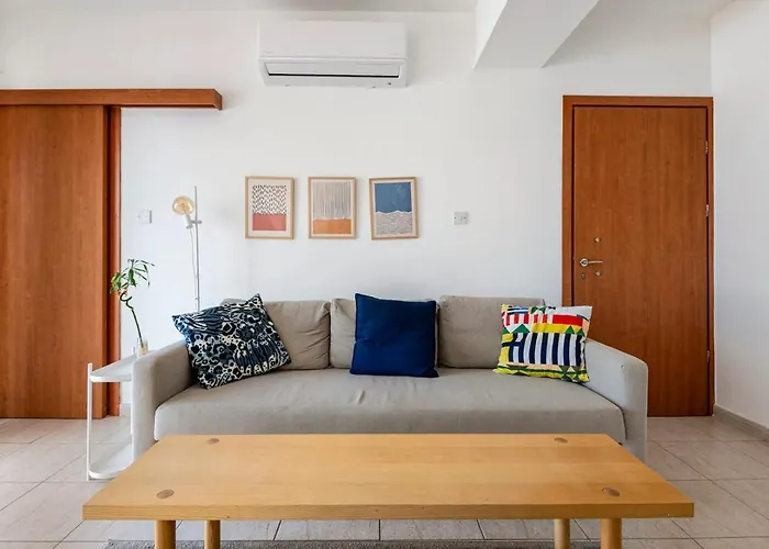 Floor Center Διαμέρισμα Λάρνακα